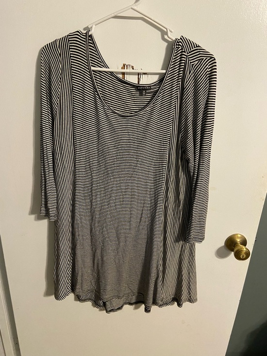 Hannah Tops - Hannah Black & White Striped Scoop Neck Tee